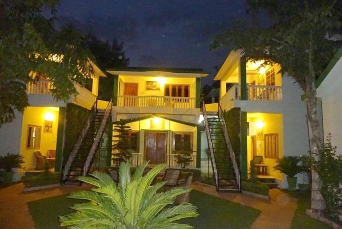 Ranthambhore Vatika Resort Sawai Madhopur Exterior photo