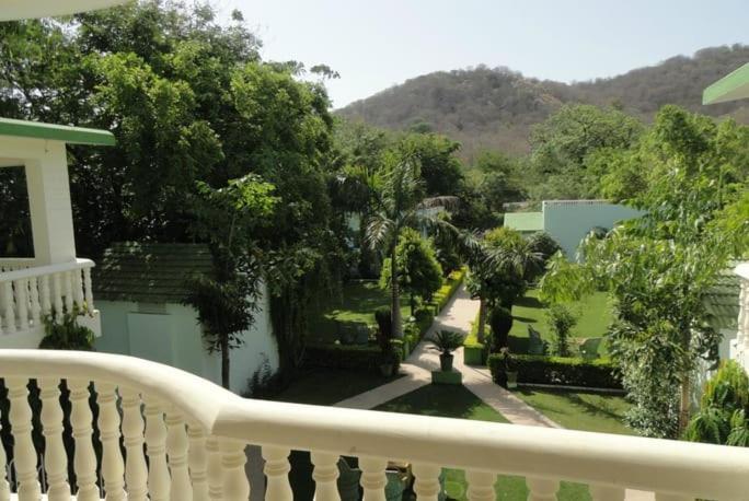 Ranthambhore Vatika Resort Sawai Madhopur Exterior photo